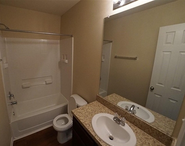 15458 Bammel Oaks Court - Photo Thumbnail 11