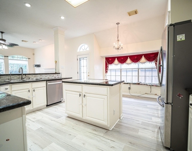 4503 Oak Valley Drive - Photo Thumbnail 8