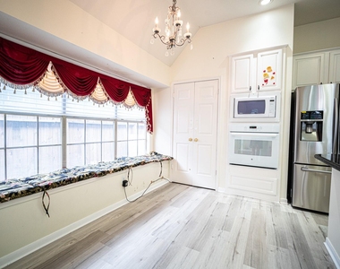 4503 Oak Valley Drive - Photo Thumbnail 10