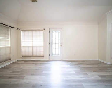 4503 Oak Valley Drive - Photo Thumbnail 21
