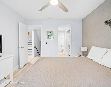 8600 Ridgewood Avenue - Photo Thumbnail 14