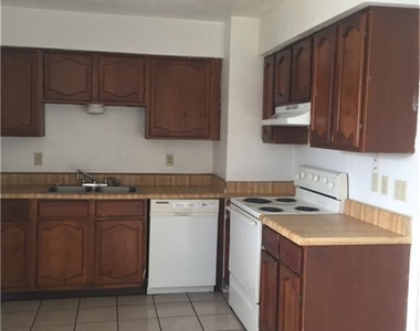 3402 Knotty Oaks Trail - Photo Thumbnail 8