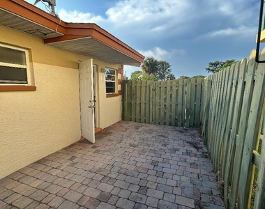355 Polk Avenue - Photo Thumbnail 2