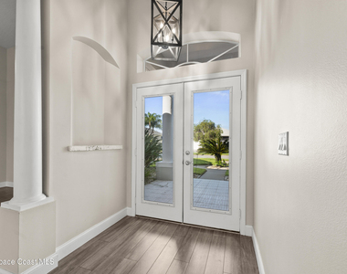 768 Harrier Court - Photo Thumbnail 15