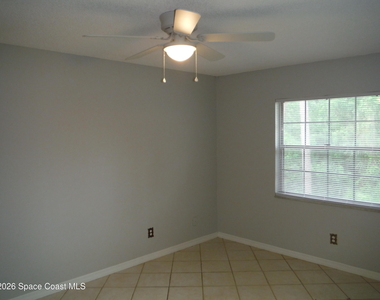 3035 Sir Hamilton Circle - Photo Thumbnail 11