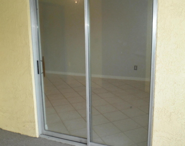 3035 Sir Hamilton Circle - Photo Thumbnail 20