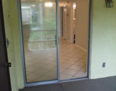 3035 Sir Hamilton Circle - Photo Thumbnail 18