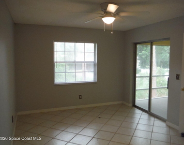 3035 Sir Hamilton Circle - Photo Thumbnail 13