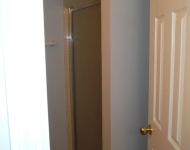 3035 Sir Hamilton Circle - Photo Thumbnail 9