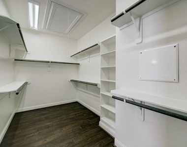 1518 Birdsall Street - Photo Thumbnail 14