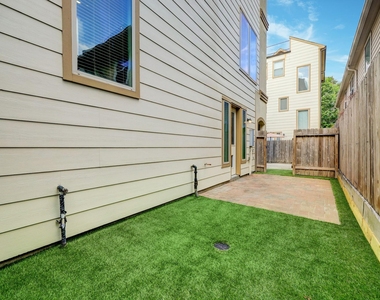 1518 Birdsall Street - Photo Thumbnail 22