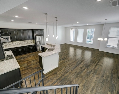 1518 Birdsall Street - Photo Thumbnail 9