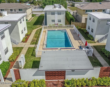 651 Palm Drive - Photo Thumbnail 11