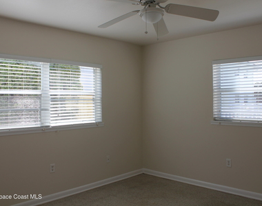 651 Palm Drive - Photo Thumbnail 7