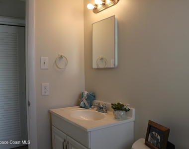 651 Palm Drive - Photo Thumbnail 6