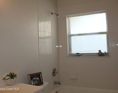 651 Palm Drive - Photo Thumbnail 5