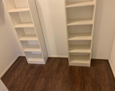 2475 Underwood Street - Photo Thumbnail 10
