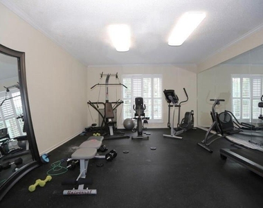 2475 Underwood Street - Photo Thumbnail 14