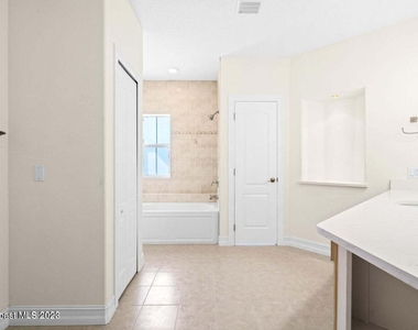 9235 Babcock Street Se - Photo Thumbnail 21