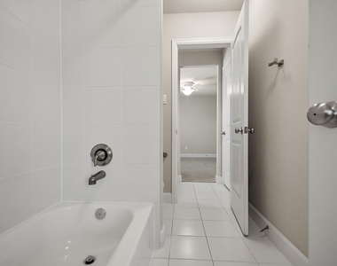 5328 Larkin Street - Photo Thumbnail 17