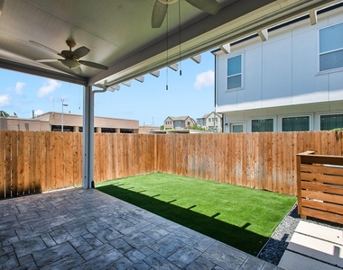 5328 Larkin Street - Photo Thumbnail 24