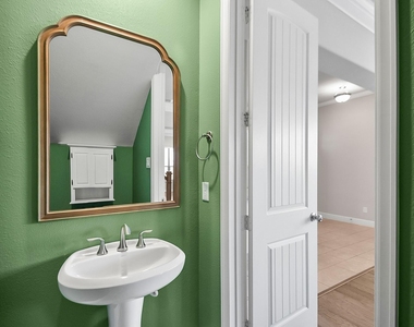 5328 Larkin Street - Photo Thumbnail 21