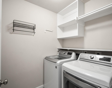 5328 Larkin Street - Photo Thumbnail 22