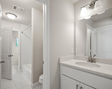 5328 Larkin Street - Photo Thumbnail 16