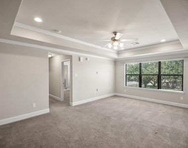 5328 Larkin Street - Photo Thumbnail 7
