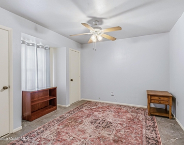 1265 Ethel Circle Ne - Photo Thumbnail 13