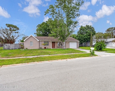 1265 Ethel Circle Ne - Photo Thumbnail 1