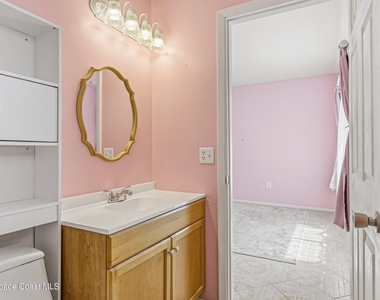 1265 Ethel Circle Ne - Photo Thumbnail 16