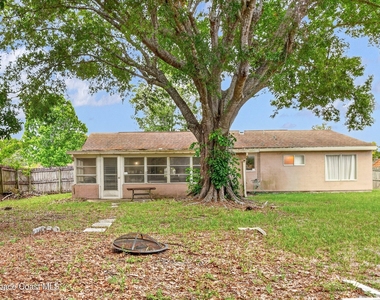 1265 Ethel Circle Ne - Photo Thumbnail 23
