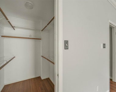 11 Verbena Bend Place - Photo Thumbnail 23