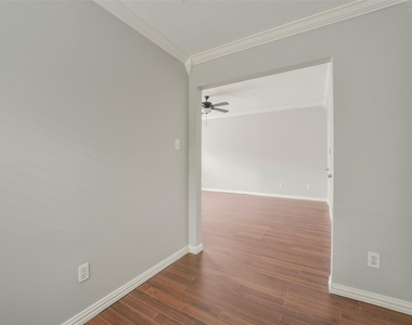 11 Verbena Bend Place - Photo Thumbnail 24