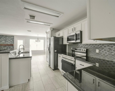 11 Verbena Bend Place - Photo Thumbnail 12