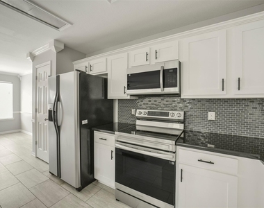 11 Verbena Bend Place - Photo Thumbnail 10