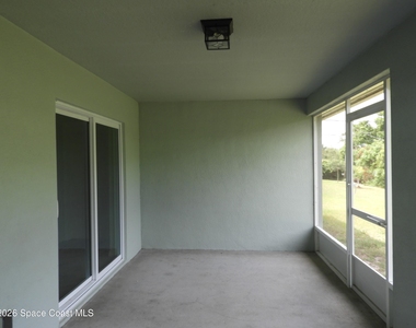 1530 Paley Circle Se - Photo Thumbnail 15