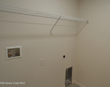 1530 Paley Circle Se - Photo Thumbnail 14
