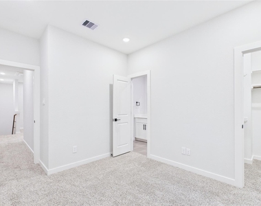 5032 Creekmont Drive - Photo Thumbnail 40