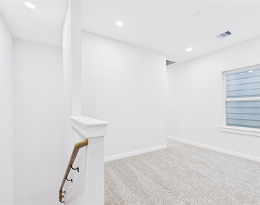 5032 Creekmont Drive - Photo Thumbnail 22