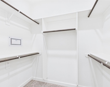 5032 Creekmont Drive - Photo Thumbnail 32