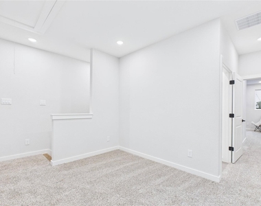 5032 Creekmont Drive - Photo Thumbnail 24