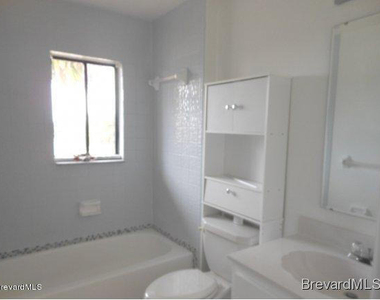 2003 N Shannon Avenue - Photo Thumbnail 11