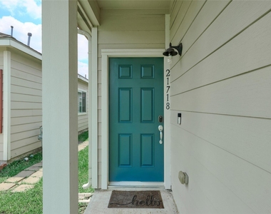 21718 Grassy Hill Lane - Photo Thumbnail 3