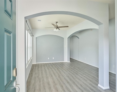 21718 Grassy Hill Lane - Photo Thumbnail 4