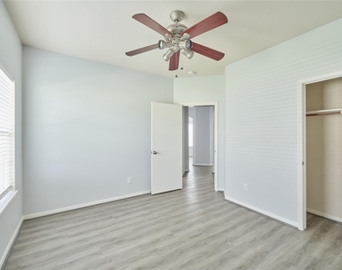 21718 Grassy Hill Lane - Photo Thumbnail 11