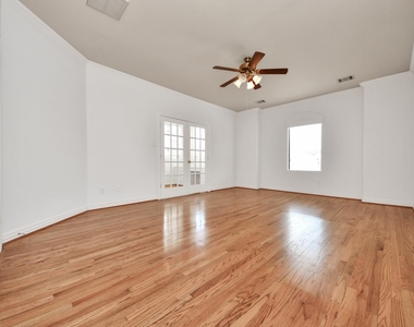 605 W Polk Street - Photo Thumbnail 23
