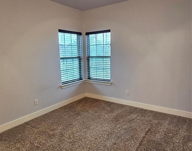 3715 Aldridge Drive - Photo Thumbnail 27