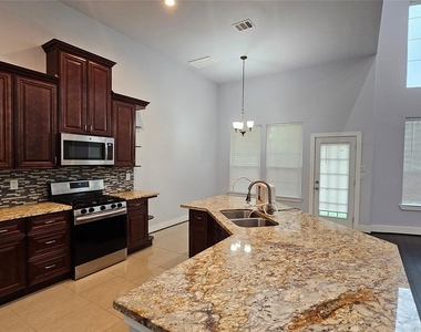 3715 Aldridge Drive - Photo Thumbnail 12